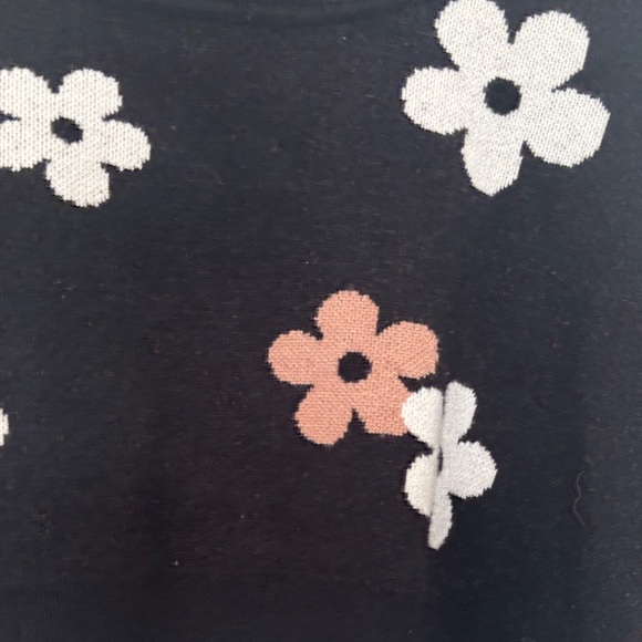 Floral Black Cropped Sweater - Picture 3 of 5